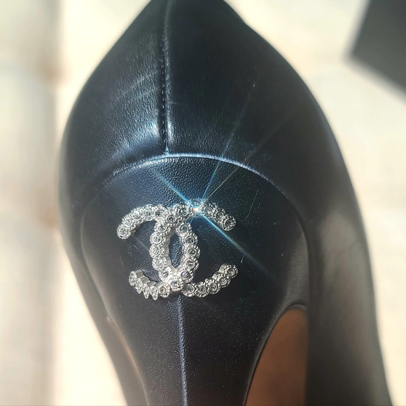 Chanel CC Heels - Picture 8 of 10